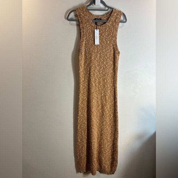 525 America Sz M (estimated) Sleeveless Knit Crew Neck Shift Midi Dress NEW. - Picture 2 of 10